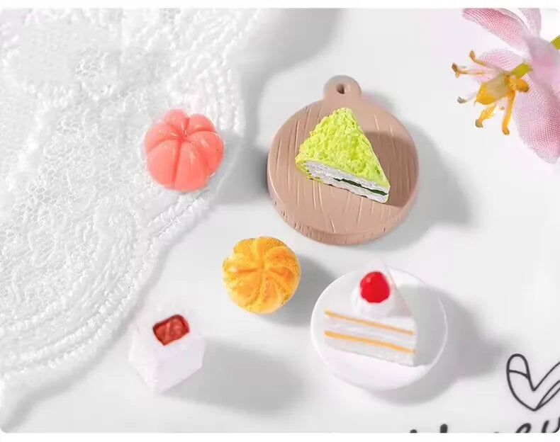Figurine Miniature Imitation Cake Hamburger Food Micro Landscape Ornaments For Home Decorations Room Decor DIY Accessories