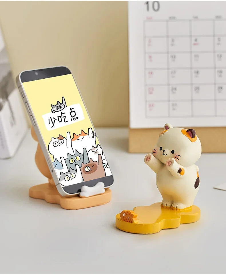 Home Decor Exquisite Kittens Figurines Miniatures Lovely Decor Ornaments Desktop Mobile Phone Bracket Office Desk Accessories