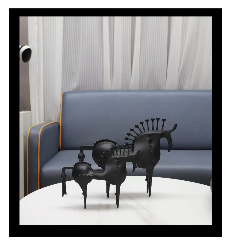 Thorn Horse Black Metal Abstract Statue,Creative Ornament, Home, Living Room, Office, Desktop Decoration, Handicraft Accessories